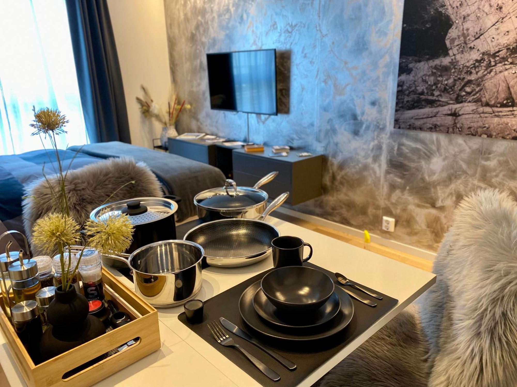 Experience A Cozy Getaway Near Pulpit Rock-A Unit Apartment Jorpeland Luaran gambar